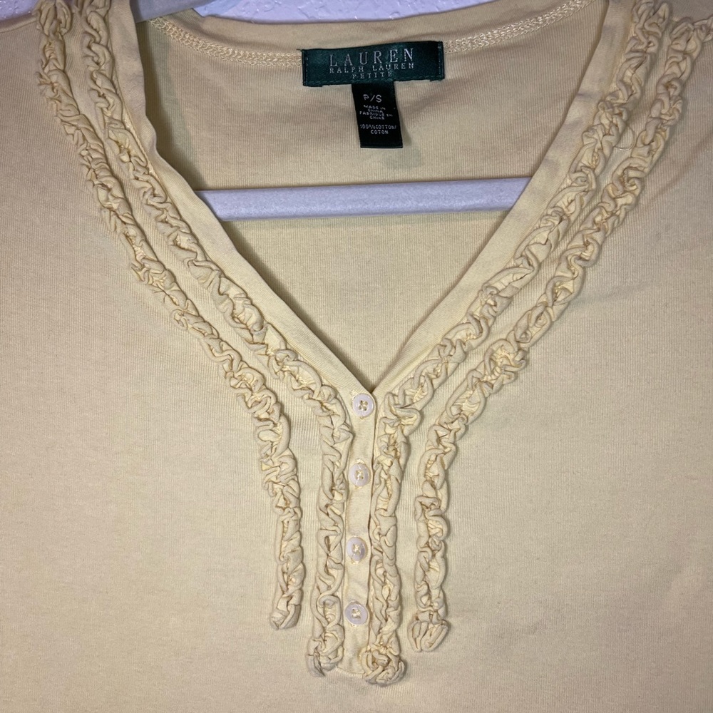 Ralph Lauren Tee Shirt 🌻💛